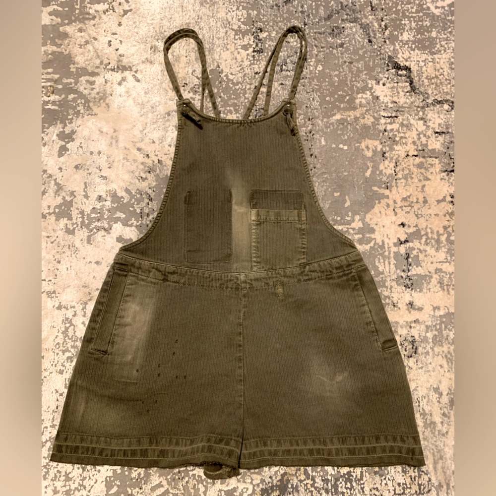 Free People Distressed Olive Green Shortalls Size Small